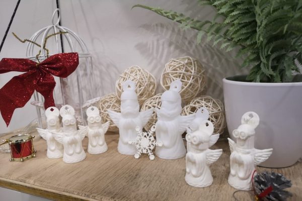 Side image of 3d printed minions Christmas angels